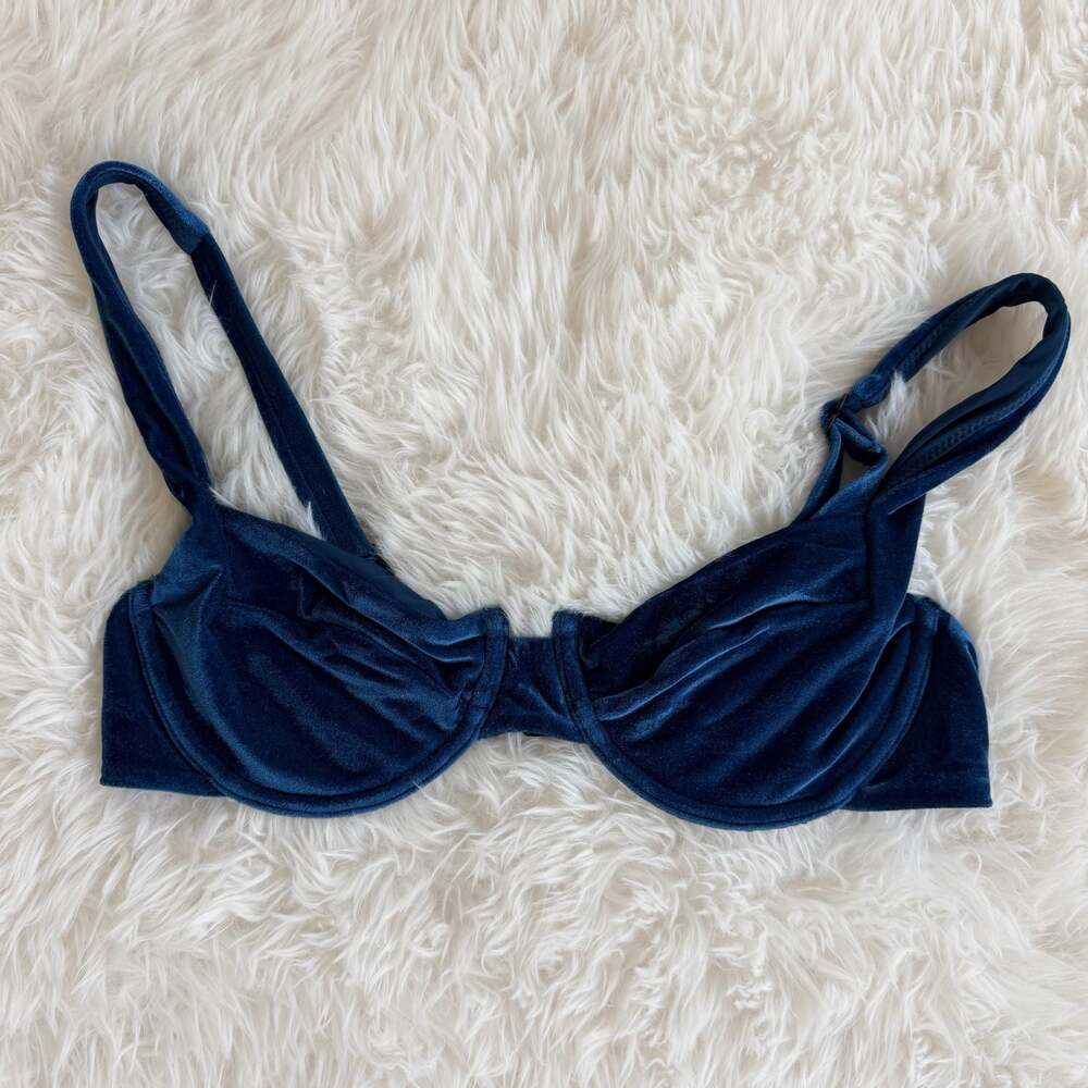 Vetchy Women's Medium Navy Blue Velvet Underwire Bikini Top